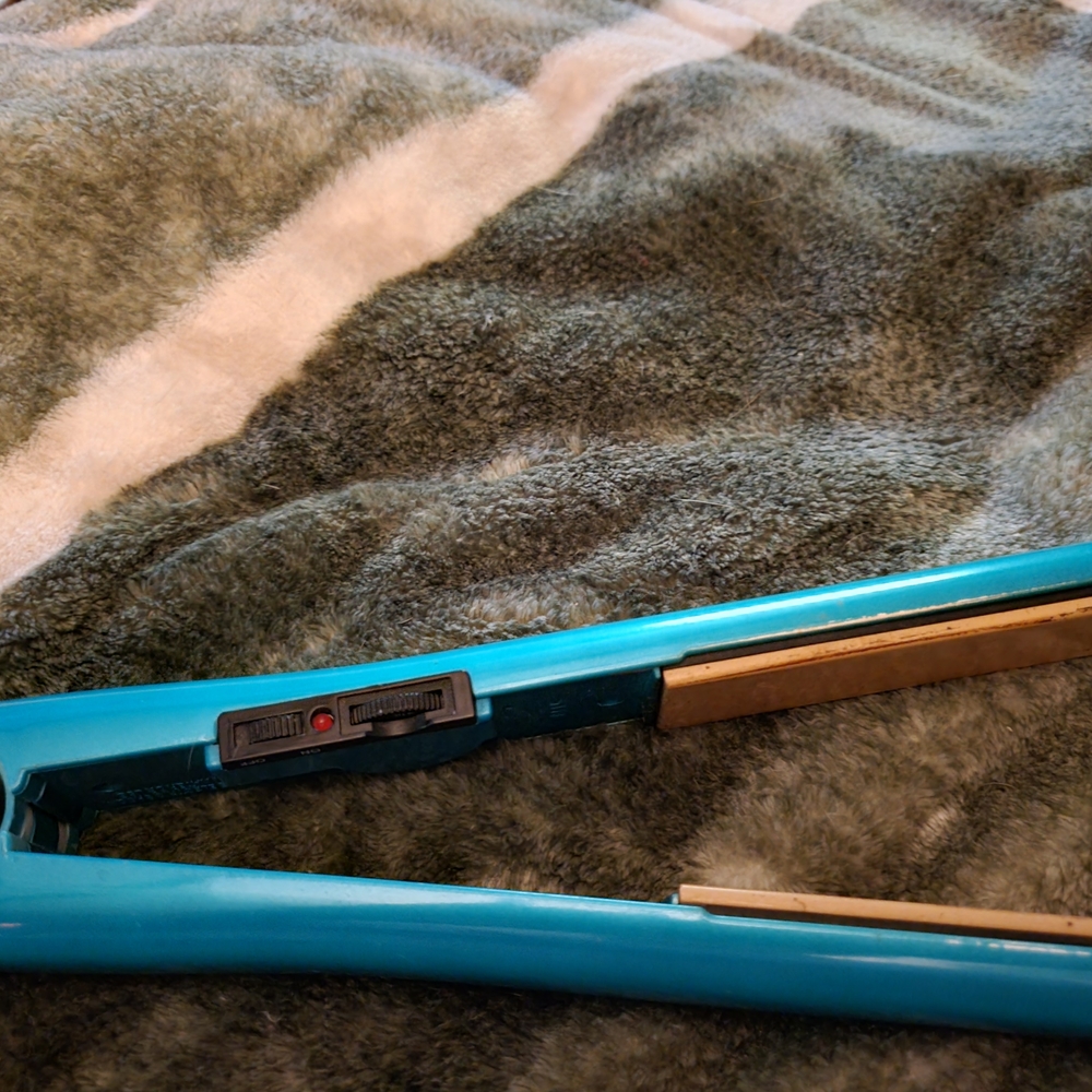 Chi Blue Hair Straightener